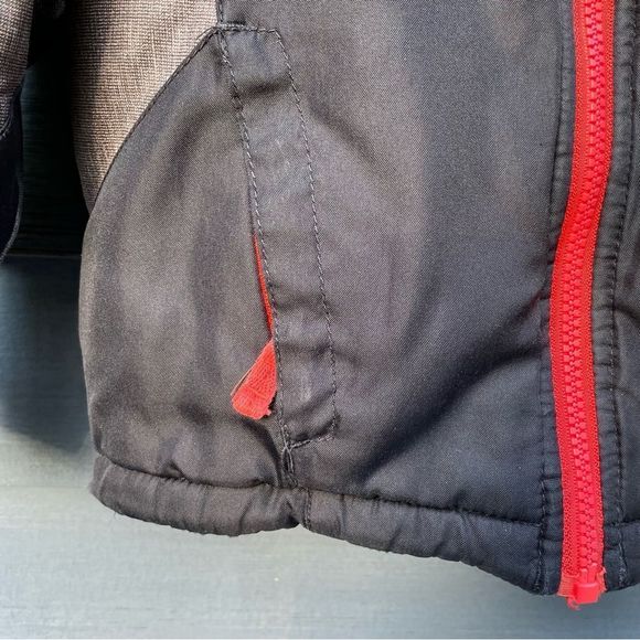 Carters Boys black gray and red zip up winter coat 4T - Picture 3 of 9